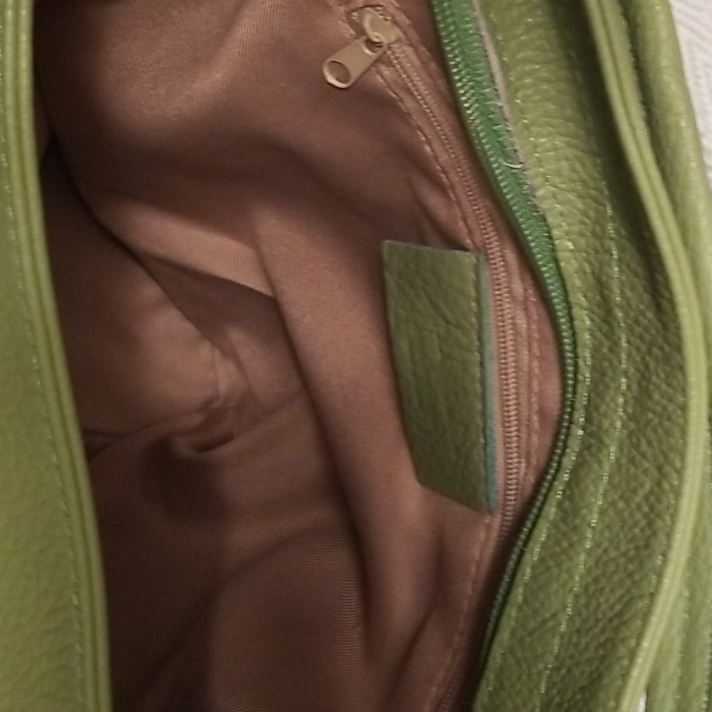 COPY - Gorgeous spring green leather handbag STILL AVAILABLE! - Picture 5 of 6